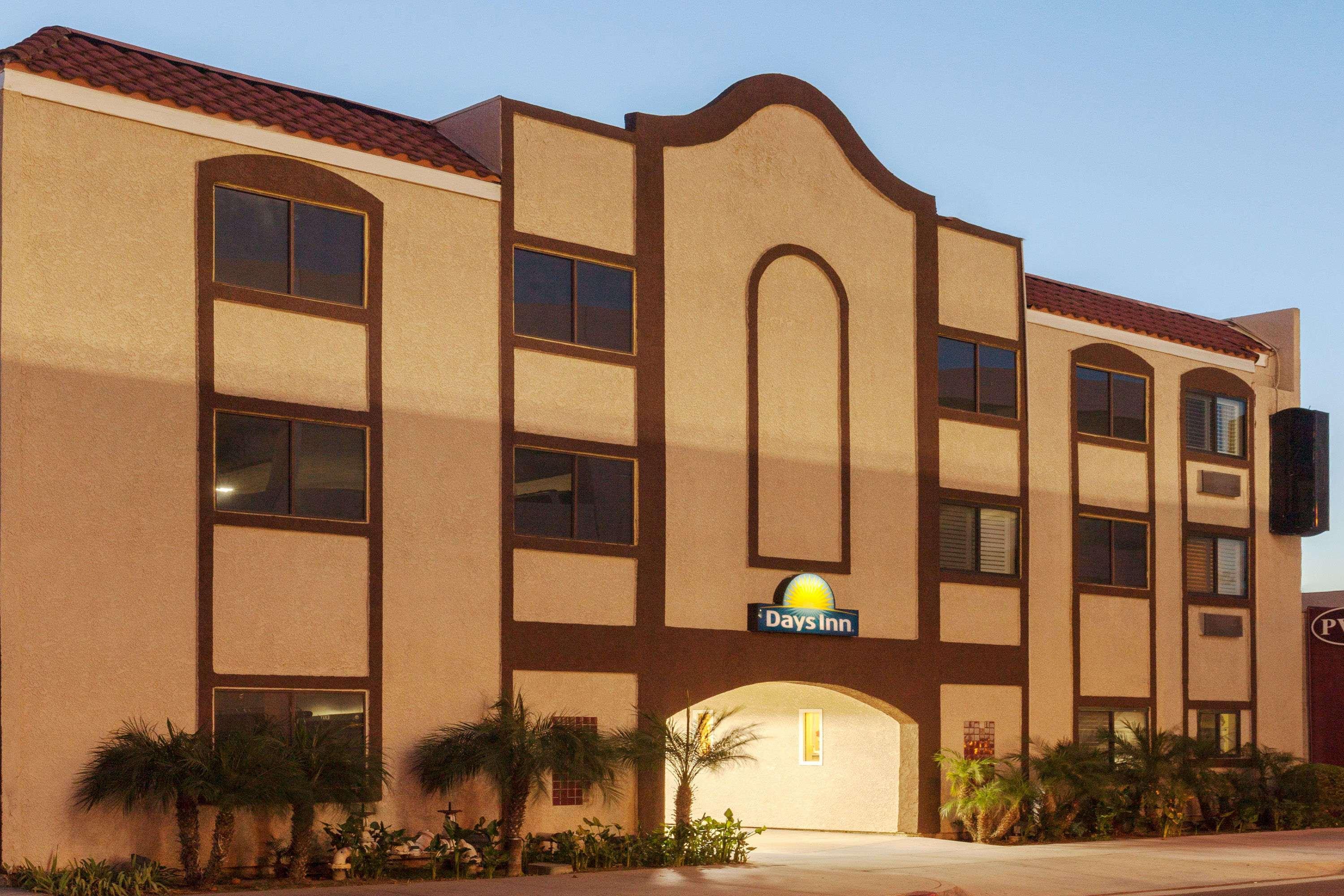 Days Inn By Wyndham Alhambra Ca Exterior foto